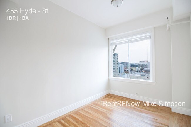 Building Photo - 455 Hyde St