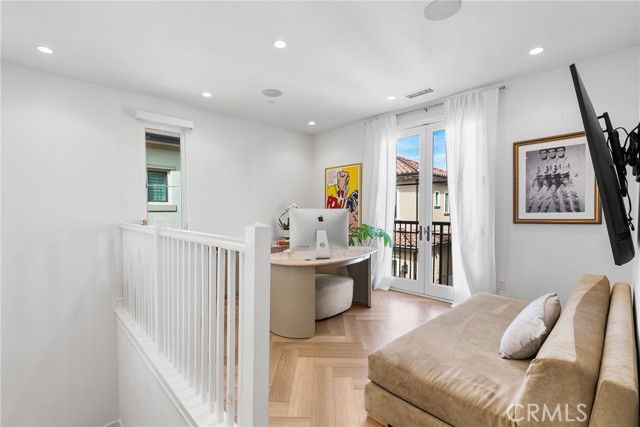 Building Photo - 120 Linda Vis