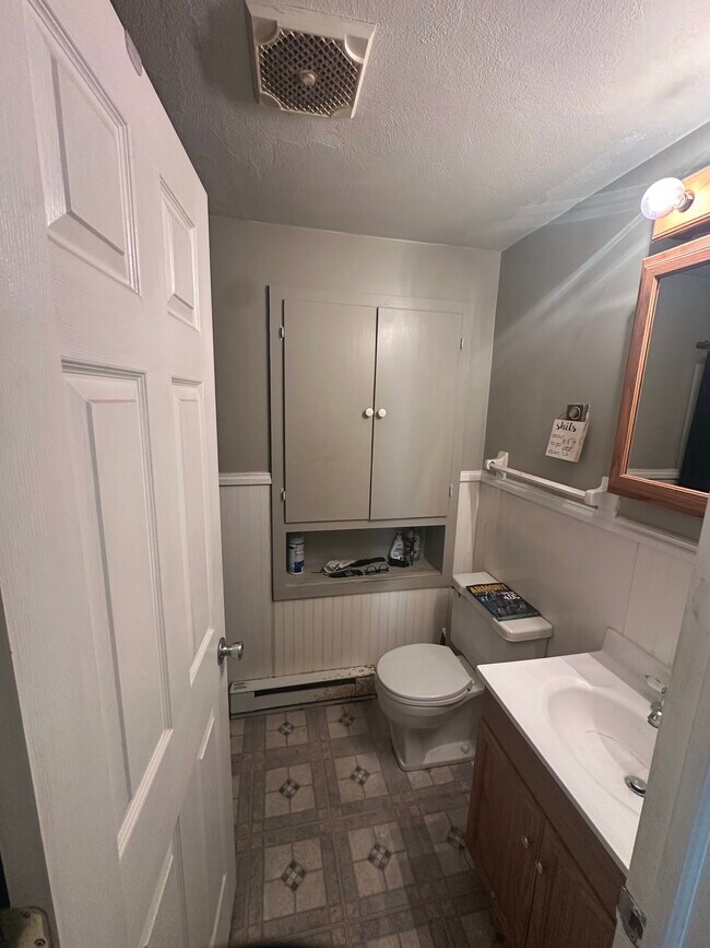 Foto del edificio - 710 Robindale Dr