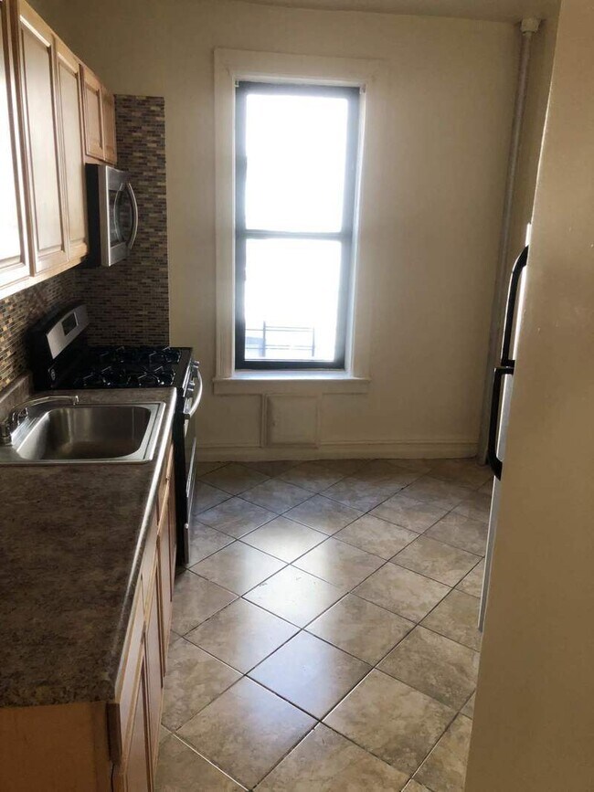 Foto del edificio - 1589 President St