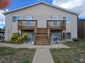 Building Photo - 4950 King Arthur Way