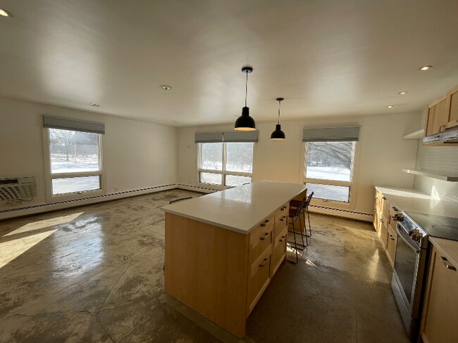 Foto del edificio - 1575 Cherboneau Pl