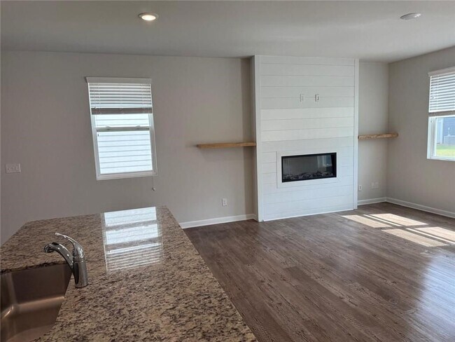Building Photo - 5223 Canberra Dr