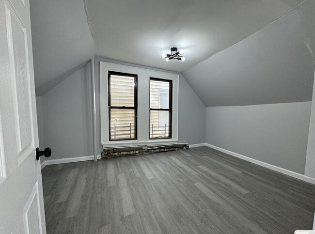 Building Photo - 54 Harrison Ave