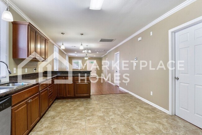 Building Photo - 2757 Lavender St