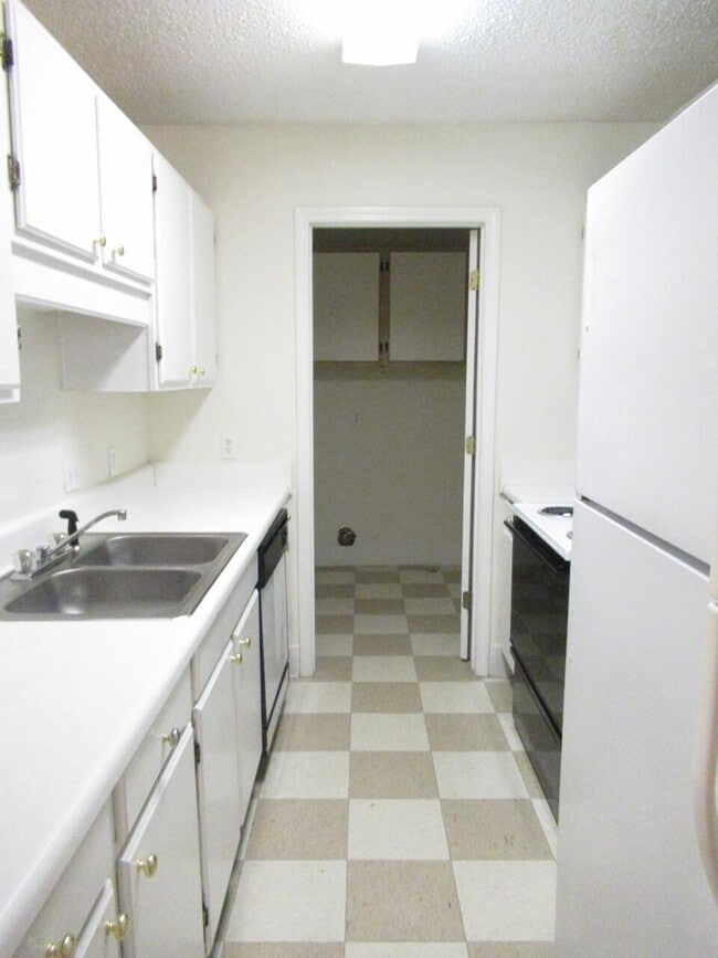 Foto del edificio - 970 Jessamine Trail