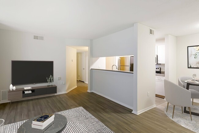 Building Photo - Southaven Pointe Apartments