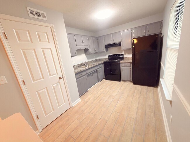 Foto del edificio - 2BR Bright Apartment – Move-In Ready