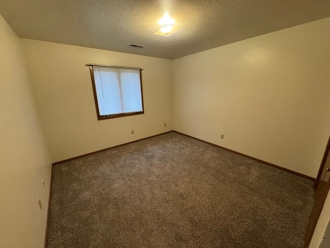 Building Photo - Dolder Duplex