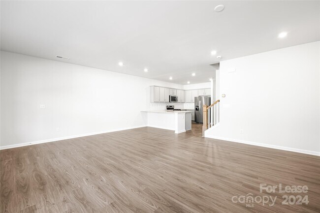 Building Photo - 7848 Nelson Rd