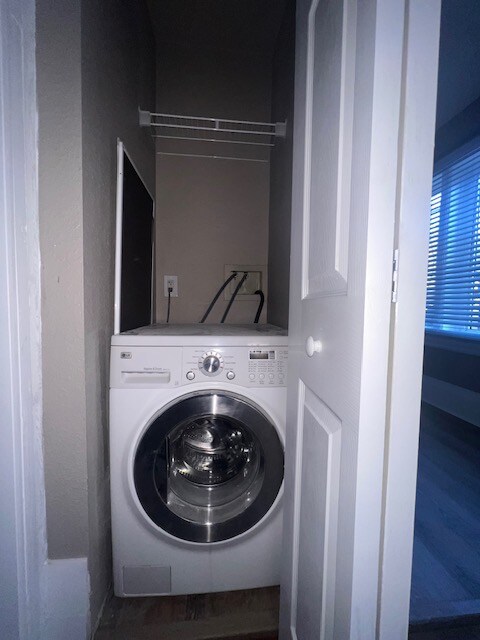 Foto del edificio - 312 E Olive Pl