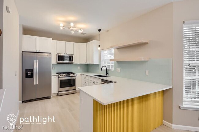 Building Photo - 5 br, 3 bath House - 3201 Mcever Woods Tra...