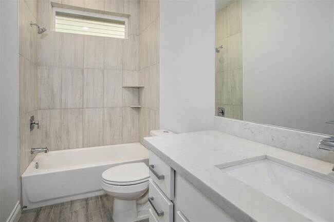 Foto del edificio - 10919 Upland Retreat Dr