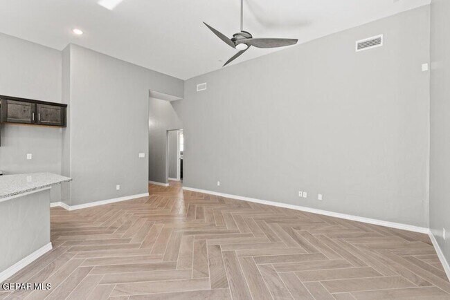 Building Photo - 908 Keenland Ave