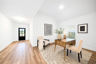 Building Photo - 21315 Mountain Haya Trl