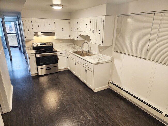 Foto del edificio - 5972 S Archer Ave