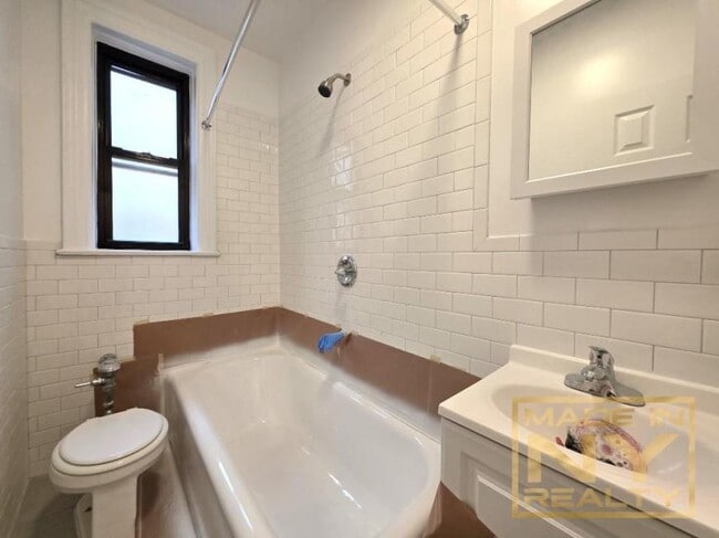 Building Photo - 1 bedroom in ASTORIA NY 11106