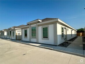 Building Photo - 740 N Alamo Rd