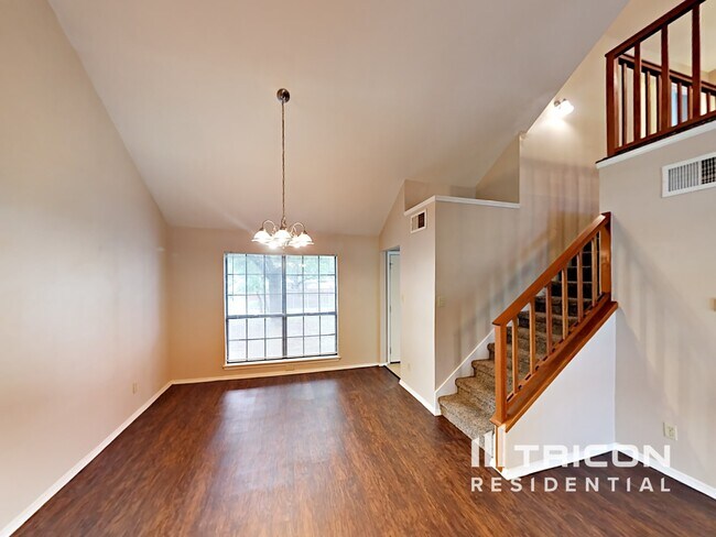 Foto del edificio - 1378 Southridge Dr