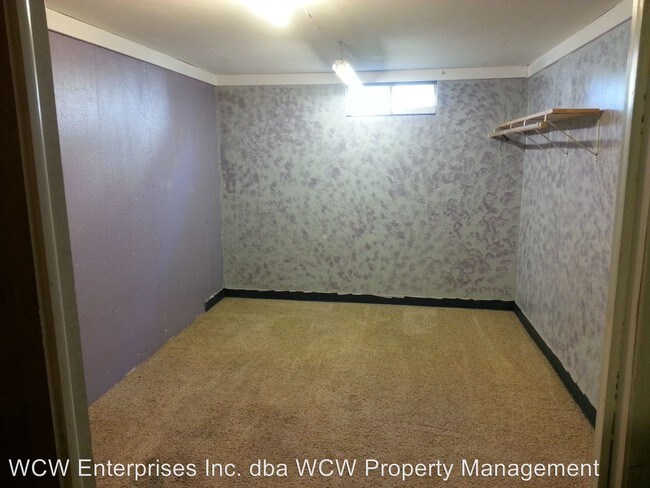Building Photo - 3112 SW Crest Dr