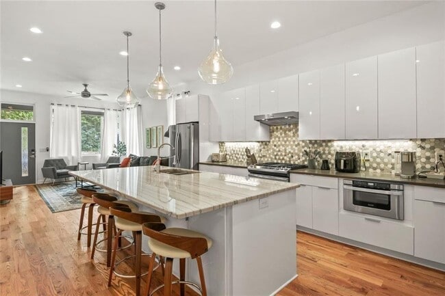 Foto del edificio - 753 Fraser St SE