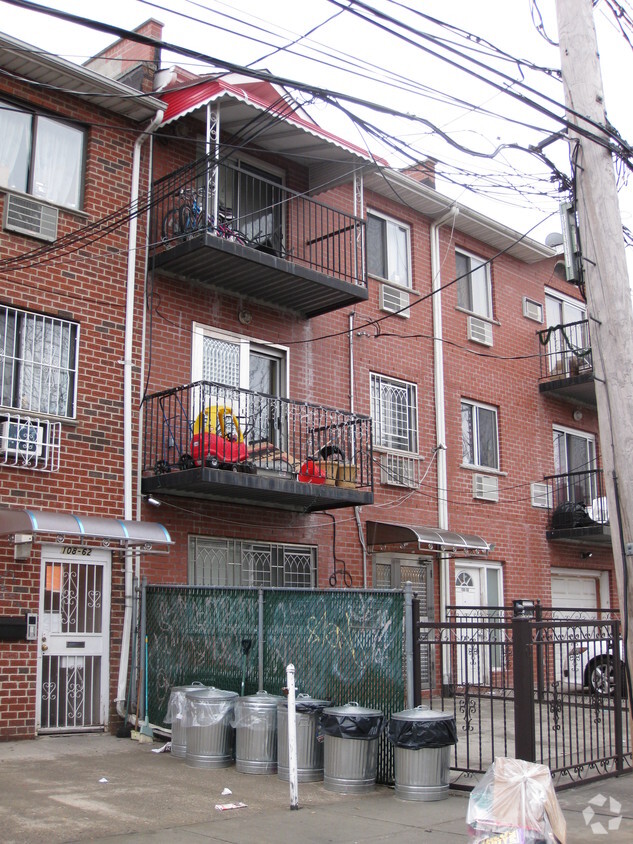 Foto del edificio - 108-60 45th Ave