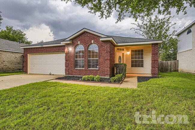 Building Photo - 1136 Roundhouse Dr