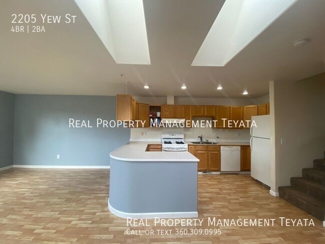 Building Photo - Pet Friendly Bellingham Home!!