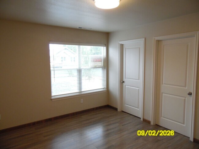 Foto del edificio - 2340 W McAndrews Rd
