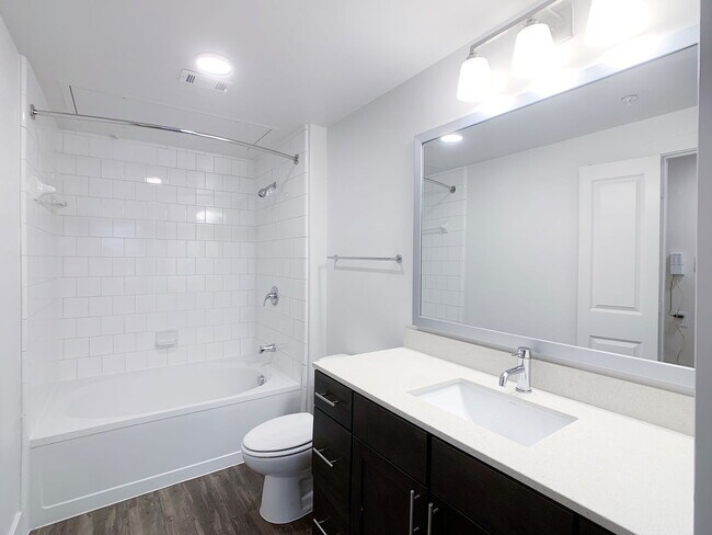 Building Photo - 3015 Gulden Ln