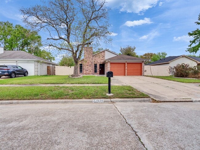 Building Photo - 22538 Market Square Ln