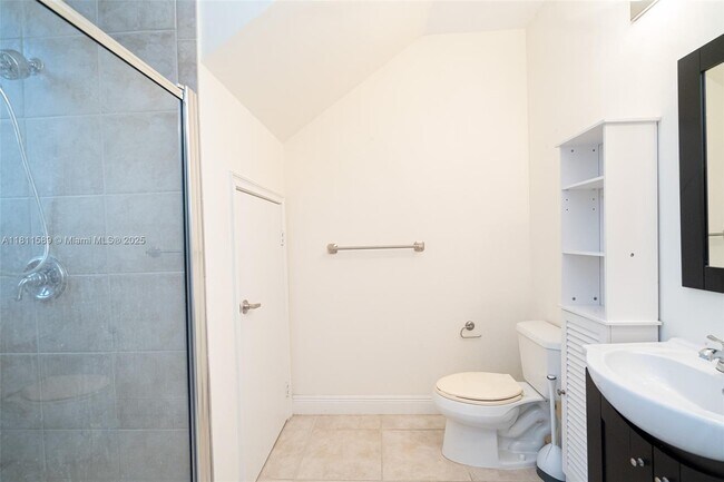 Foto del edificio - 2685 NE 9th Ave