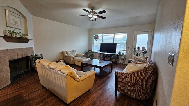 Building Photo - 113 Coreopsis Cove