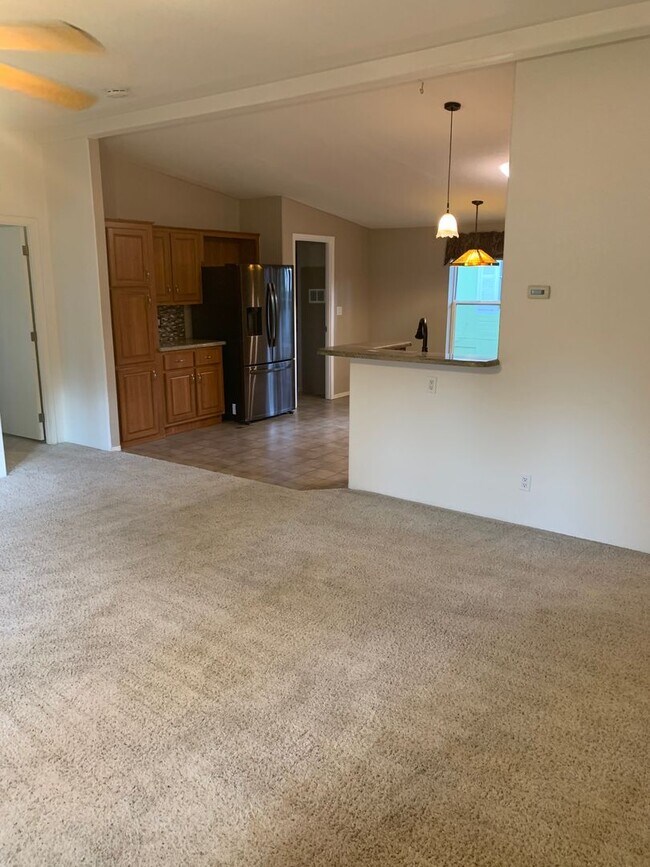 Foto del edificio - 2544 Coronado Ave