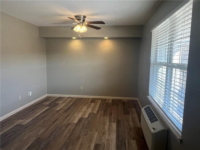 Foto del edificio - 802 W Tahlequah St