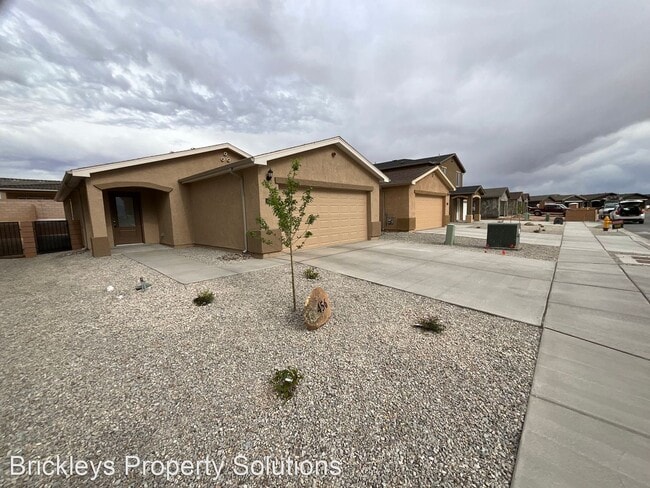 Building Photo - 3 br, 2 bath House - 456 Chafey Dr SW