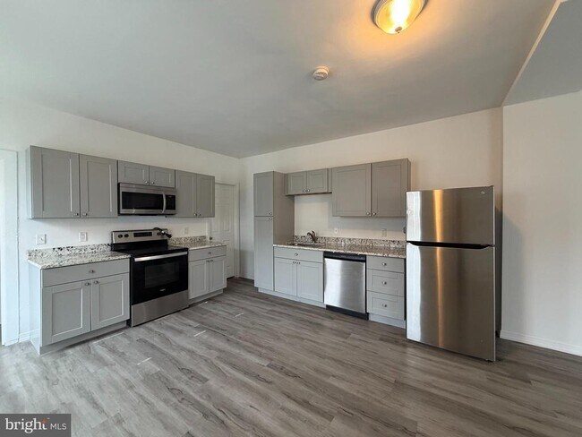 Foto del edificio - 731 E 4th St