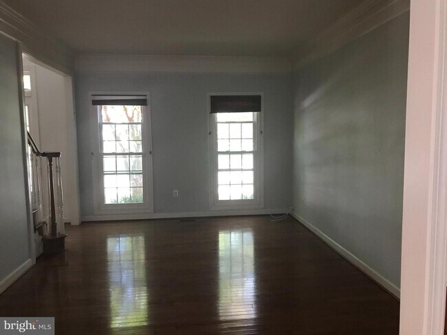 Building Photo - 13515 Stonebridge Terrace