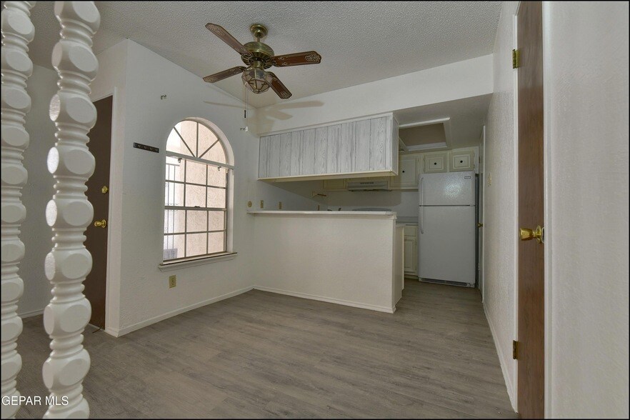 Foto principal - 6201 ESCONDIDO Dr