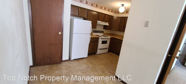Building Photo - 203 9th Ave