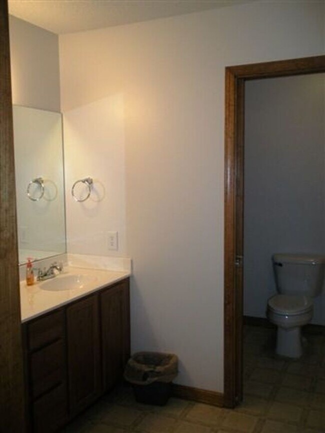 Building Photo - 120 Poplar Ridge Rd