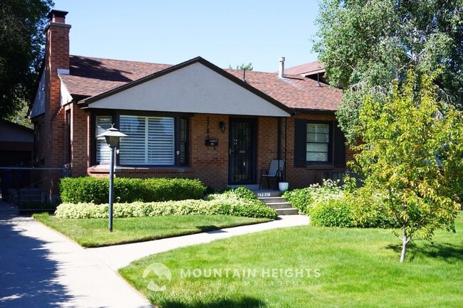 Building Photo - 2784 E Delsa Dr