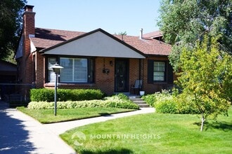 Building Photo - 2784 E Delsa Dr