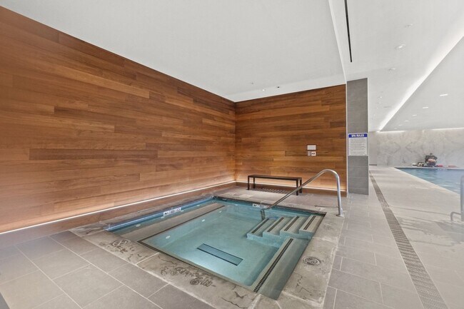 Foto del edificio - 75 Park Ln S