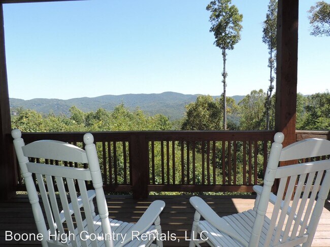Building Photo - 351 Indian Paintbrush Dr
