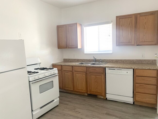 3042-3044 S 8950 W - 3042-3044 S 8950 W Apartment