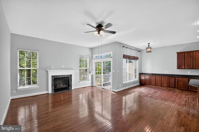 Building Photo - 43278 Sunderleigh Square