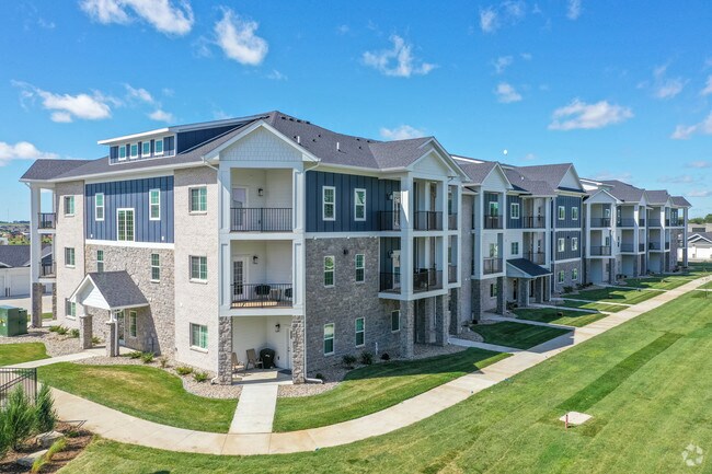 Foto del edificio - The Summit at Heritage Apartments