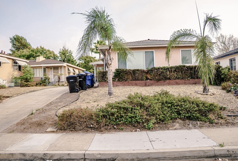 Primary Photo - 6317 Montezuma Rd