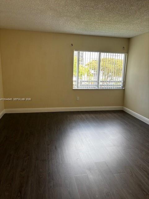 Foto del edificio - 731 N Pine Island Rd